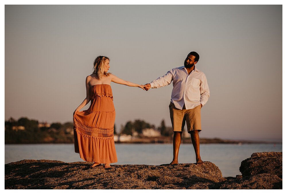 Hannah-Jarell-Scarbourough-Beach-Maine-Couples-Session-Ruby-Jean-Photography_0024.jpg