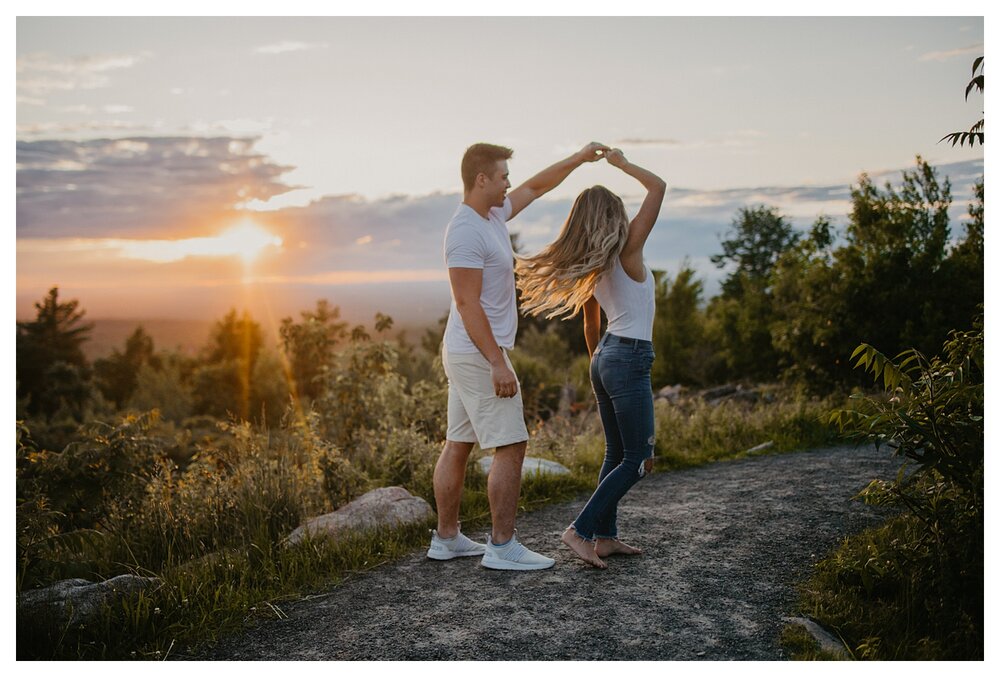 Jennie-Frankie-Mount-Agamenticus-York-Maine-Sunset-Couples-Engagement-Session-Wedding-Ruby-Jean-Photography_0010.jpg