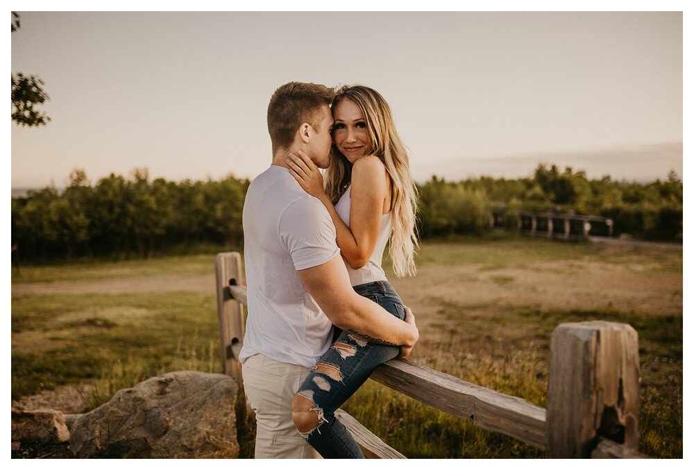 Jennie-Frankie-Mount-Agamenticus-York-Maine-Sunset-Couples-Engagement-Session-Wedding-Ruby-Jean-Photography_0001.jpg