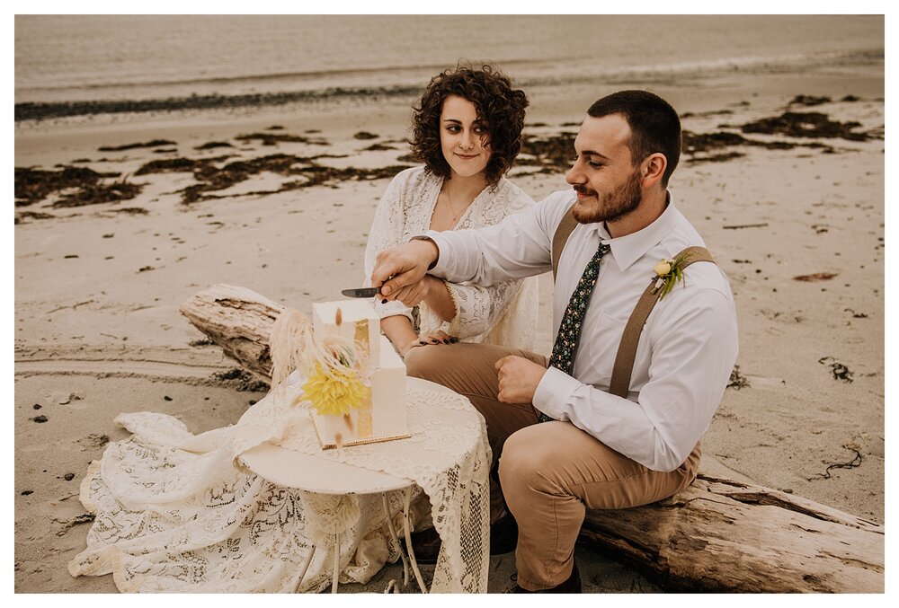 Timber-Point-Elopement-Maine-Ruby-Jean-Photography_0003.jpg